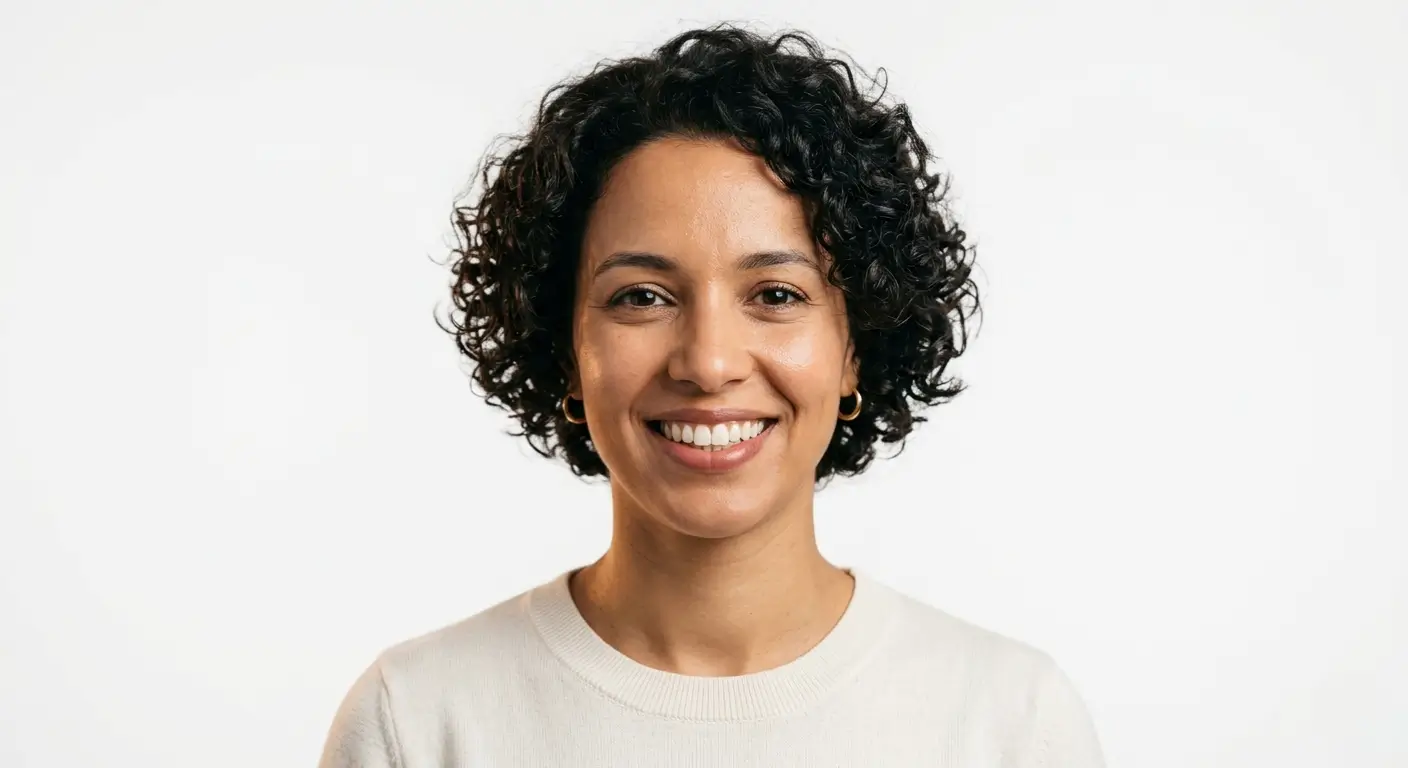 Patiente souriante au Cabinet Dr Lamtiri Saad - Orthodontiste, Casablanca