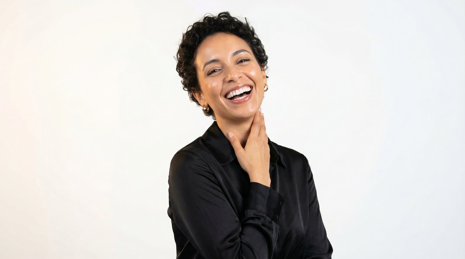 Patiente souriante au Cabinet Dr Lamtiri Saad - Orthodontiste, Casablanca